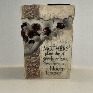 NWT Mom’s Plant The Seeds of Love . . Tea light Candle Holder